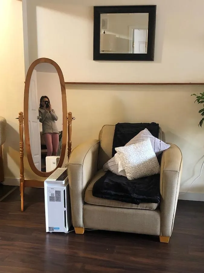 Holiday home Quiet-Comfy 3 Bedroom Home On A Tree Lined Street In Kits Vancouver